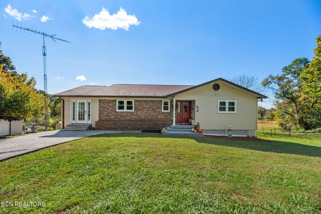 Photo of 2416 Cherokee Drive, Bean Station, TN 37708 (MLS # 1280589)