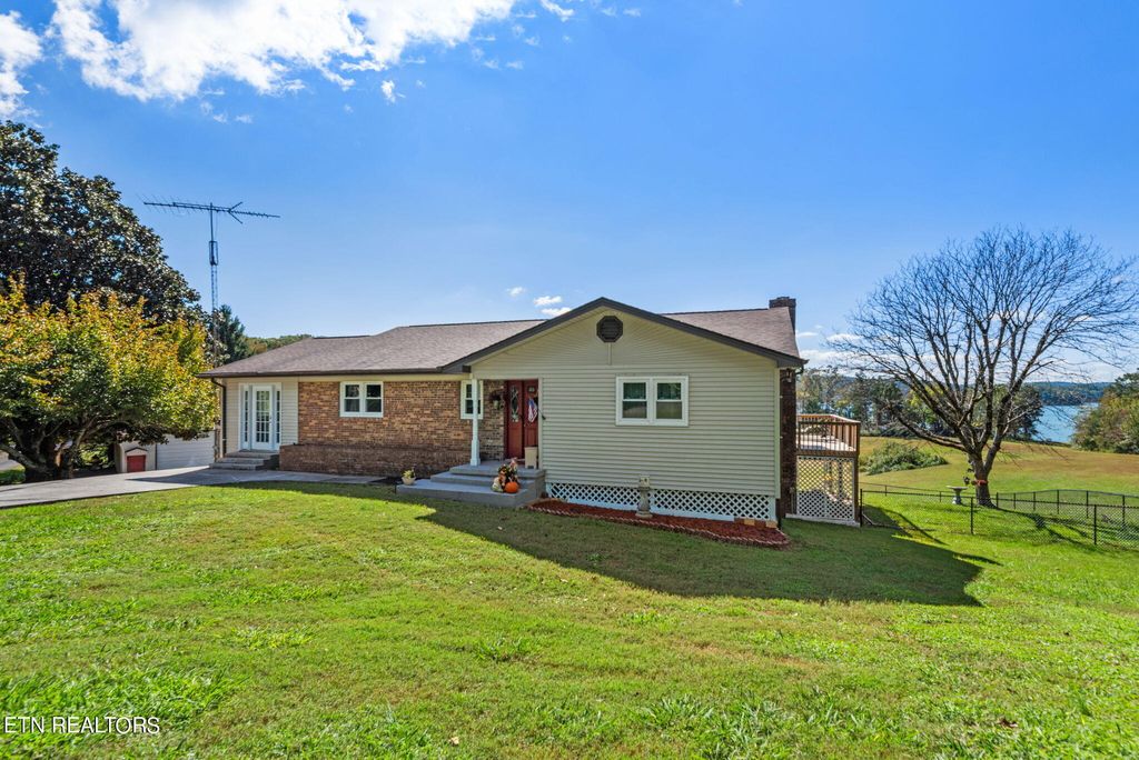 Photo of 2416 Cherokee Drive, Bean Station, TN 37708 (MLS # 1280589)