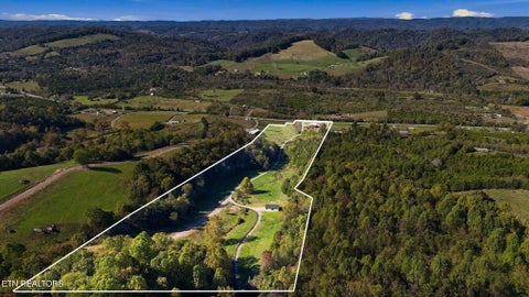 Tiny photo for 2361 Tennessee 131 Hwy, Thorn Hill, TN 37881 (MLS # 1360304)