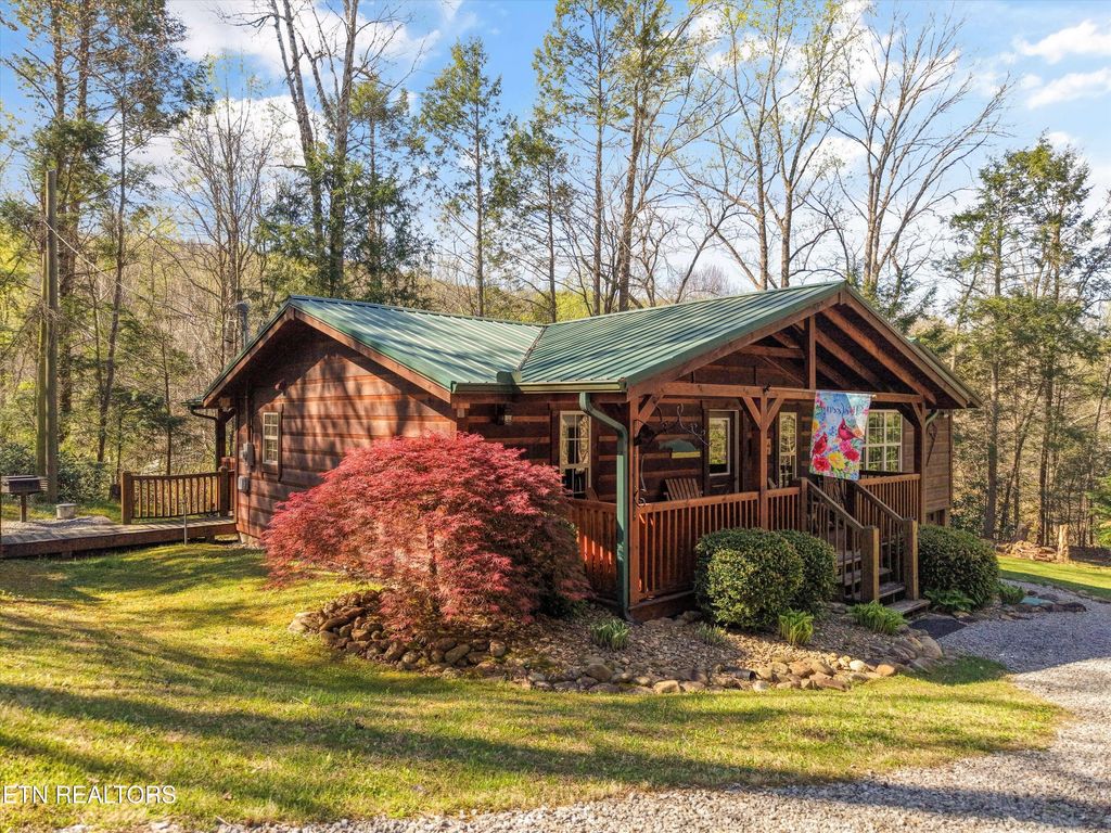 Photo of 130 Branam Hollow Rd, Gatlinburg, TN 37738 (MLS # 1336583)