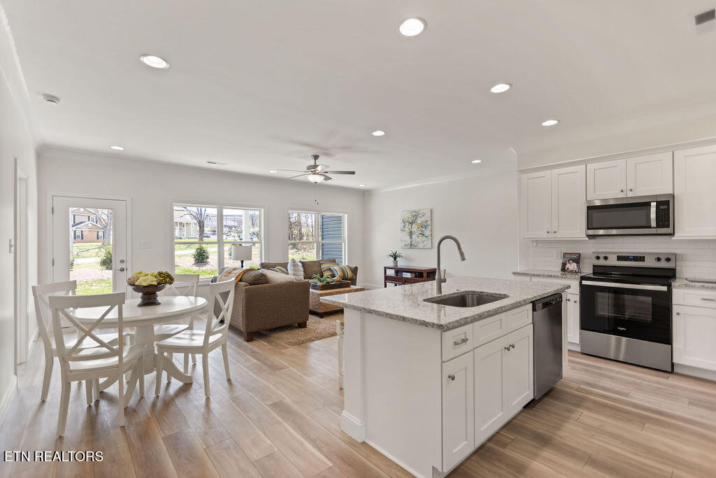 7318 Whispering Creek Lane