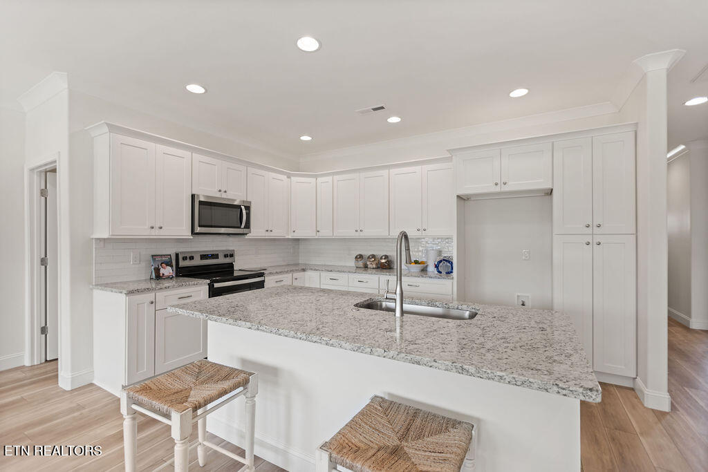 7318 Whispering Creek Lane