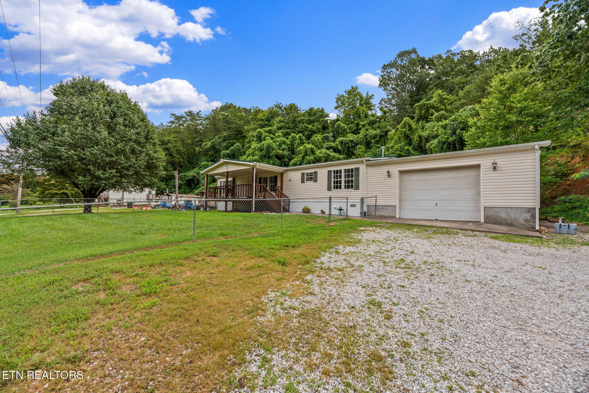 370 New Clear Branch Rd