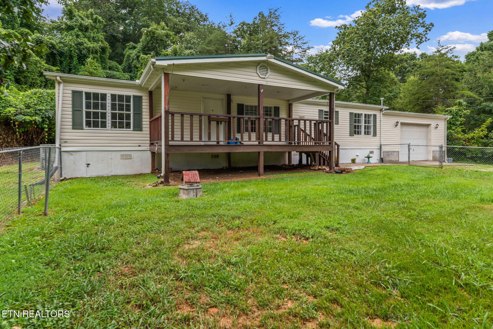 370 New Clear Branch Rd