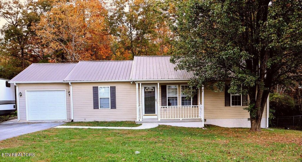 Photo of 71 Marymont Drive, Crossville, TN 38555 (MLS # 1316139)