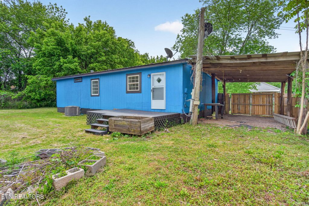 Photo of 111 Little Lane, Harriman, TN 37748 (MLS # 1339820)