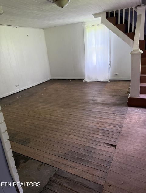 Tiny photo for 1575 Old 15th Rd, Del Rio, TN 37727 (MLS # 1325592)