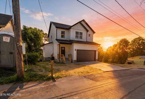 Tiny photo for 126 Henry Ave, Knoxville, TN 37920 (MLS # 1338169)