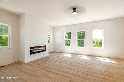 Tiny photo for 126 Henry Ave, Knoxville, TN 37920 (MLS # 1338169)