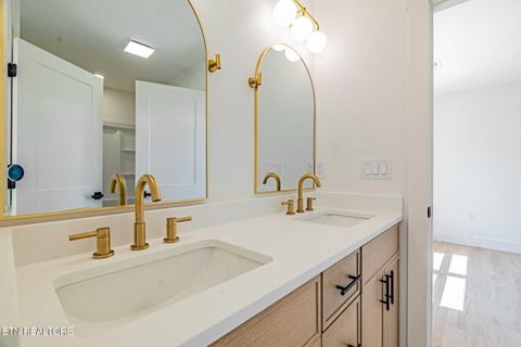 Tiny photo for 126 Henry Ave, Knoxville, TN 37920 (MLS # 1338169)