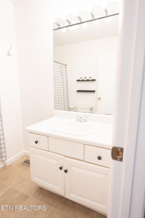 Tiny photo for 178 Farris Circle, LaFollette, TN 37766 (MLS # 1298851)