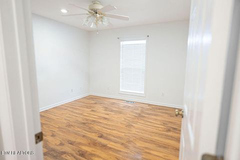 Tiny photo for 178 Farris Circle, LaFollette, TN 37766 (MLS # 1298851)