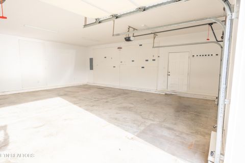 Tiny photo for 178 Farris Circle, LaFollette, TN 37766 (MLS # 1298851)