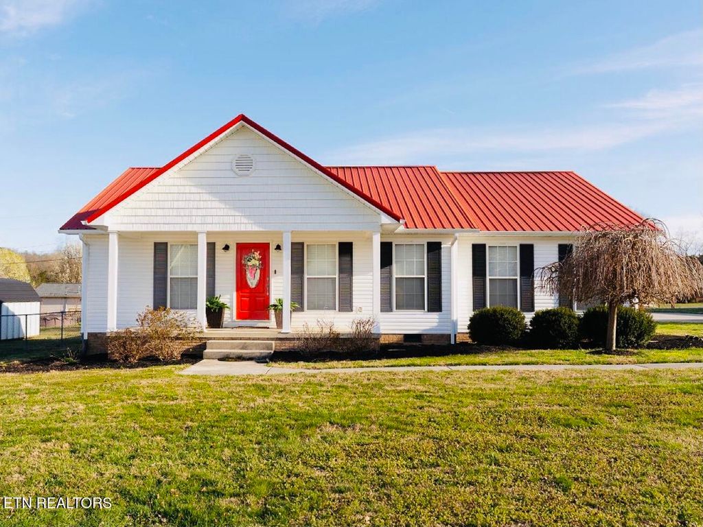 Photo of 178 Farris Circle, LaFollette, TN 37766 (MLS # 1298851)