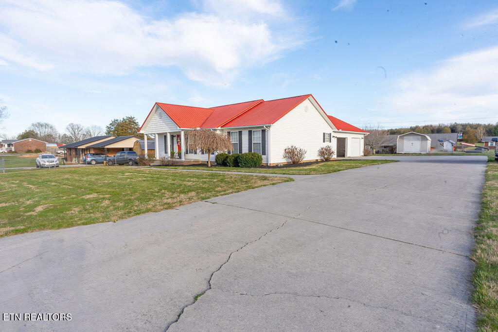 178 Farris Circle