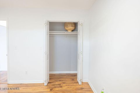 Tiny photo for 178 Farris Circle, LaFollette, TN 37766 (MLS # 1298851)