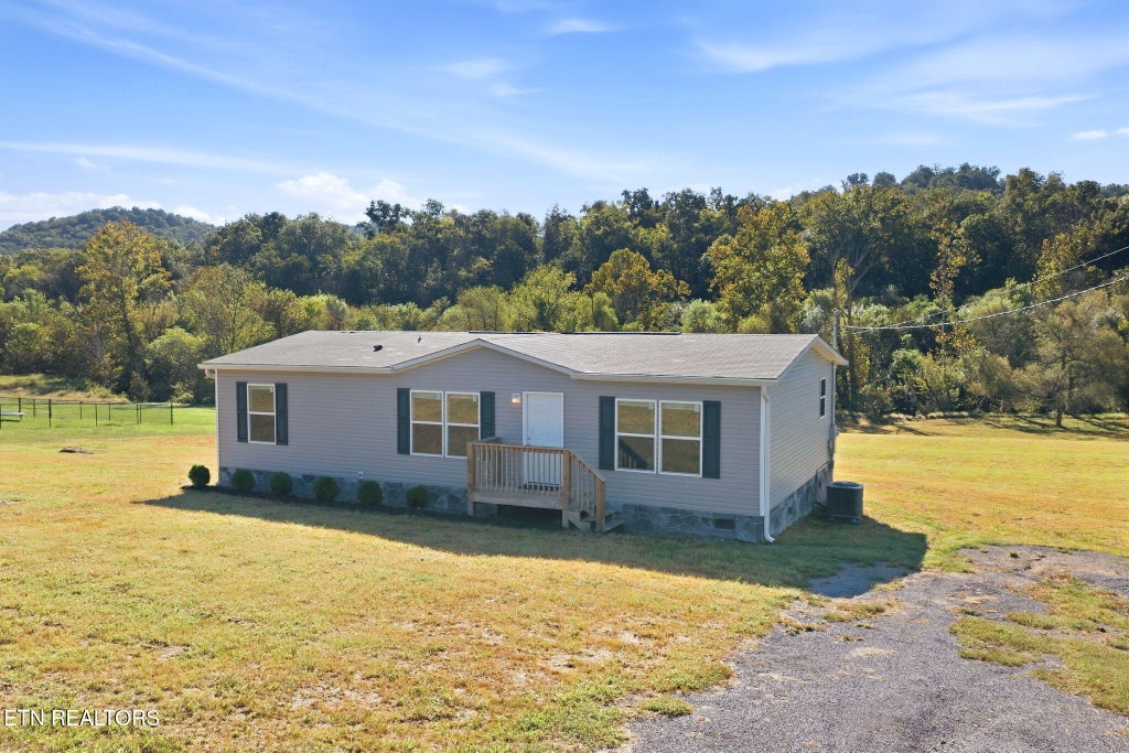 Photo of 5330 Rutledge Pike, Rutledge, TN 37861 (MLS # 1357057)
