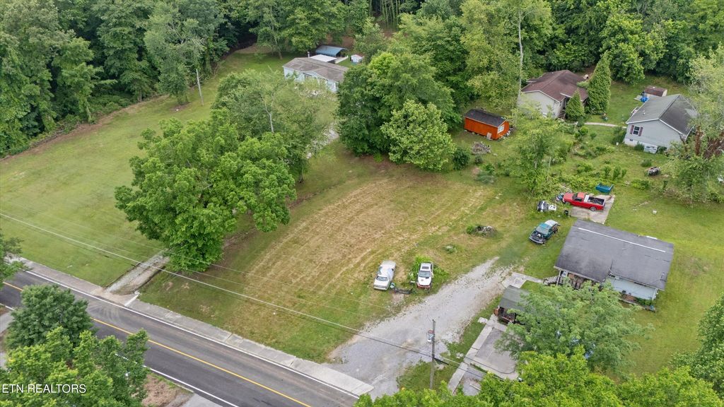 Photo of 533 Greenwood St #s, Kingston, TN 37763 (MLS # 1313601)
