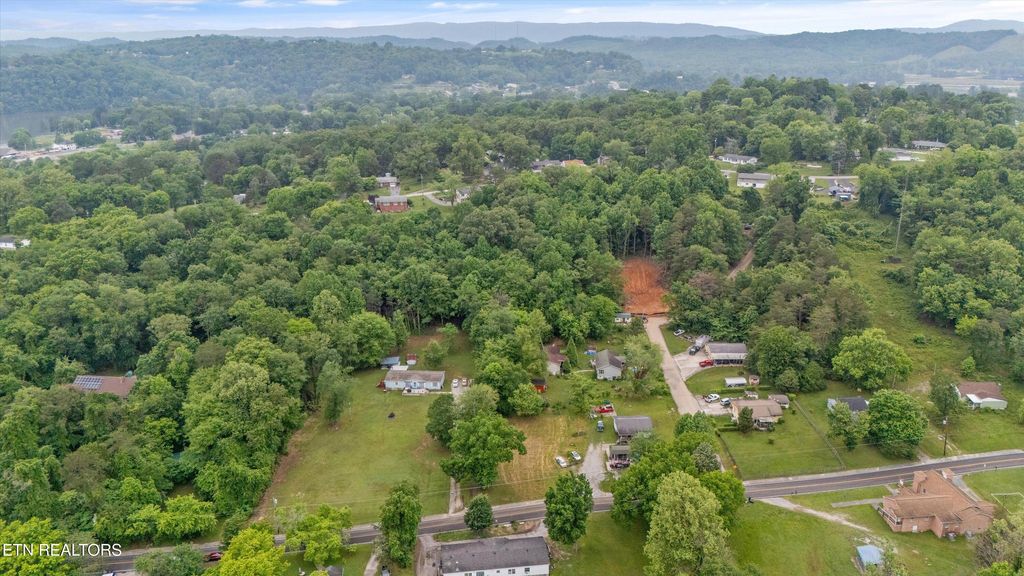 Photo of 533 Greenwood St #s, Kingston, TN 37763 (MLS # 1313601)