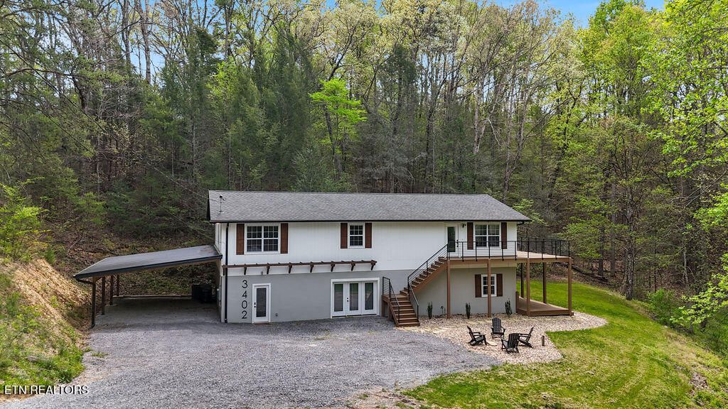 Photo of 3402 Lillie Blvd, Sevierville, TN 37876 (MLS # 1329272)