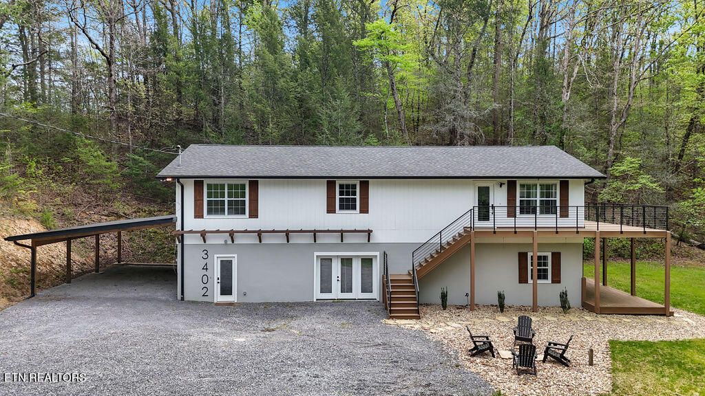Photo of 3402 Lillie Blvd, Sevierville, TN 37876 (MLS # 1329272)
