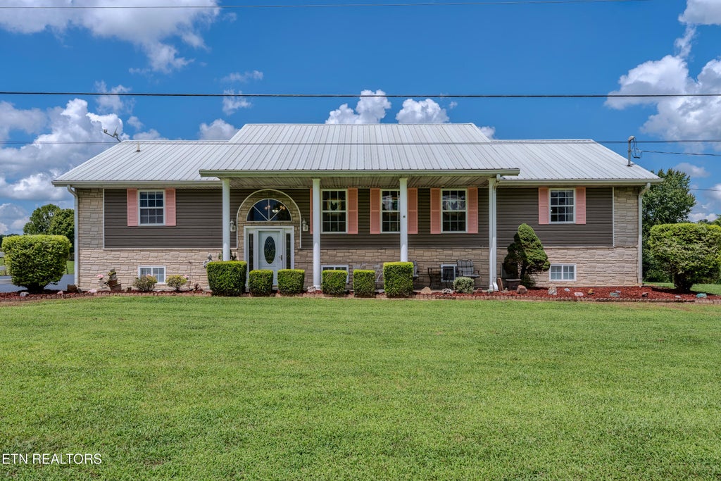 Photo of 1410 Jeffries Hollow Rd, Seymour, TN 37865 (MLS # 1351164)