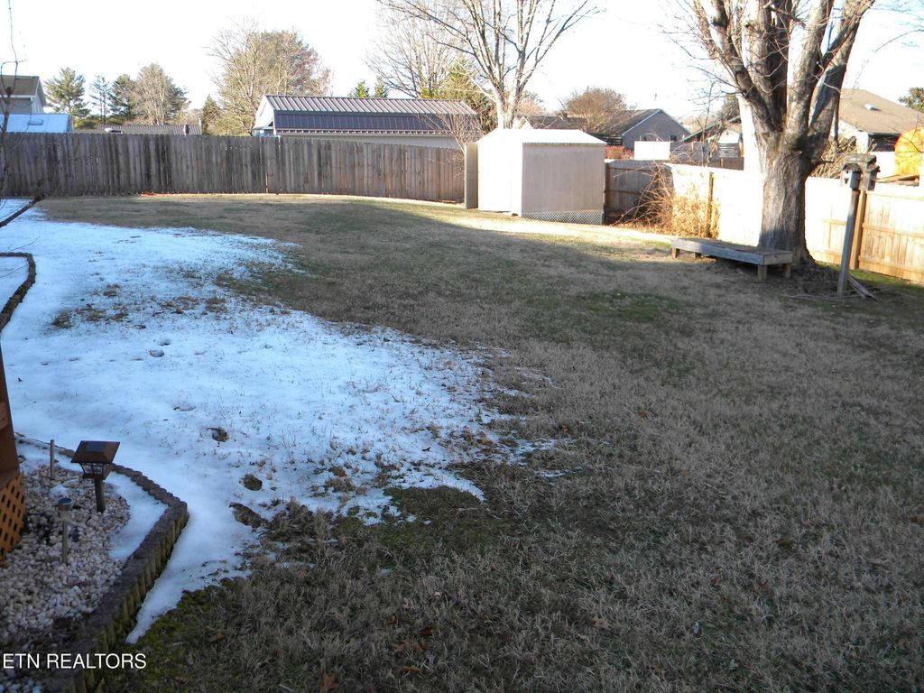 Photo of 728 Montvue Ave, Kingston, TN 37763 (MLS # 1286985)