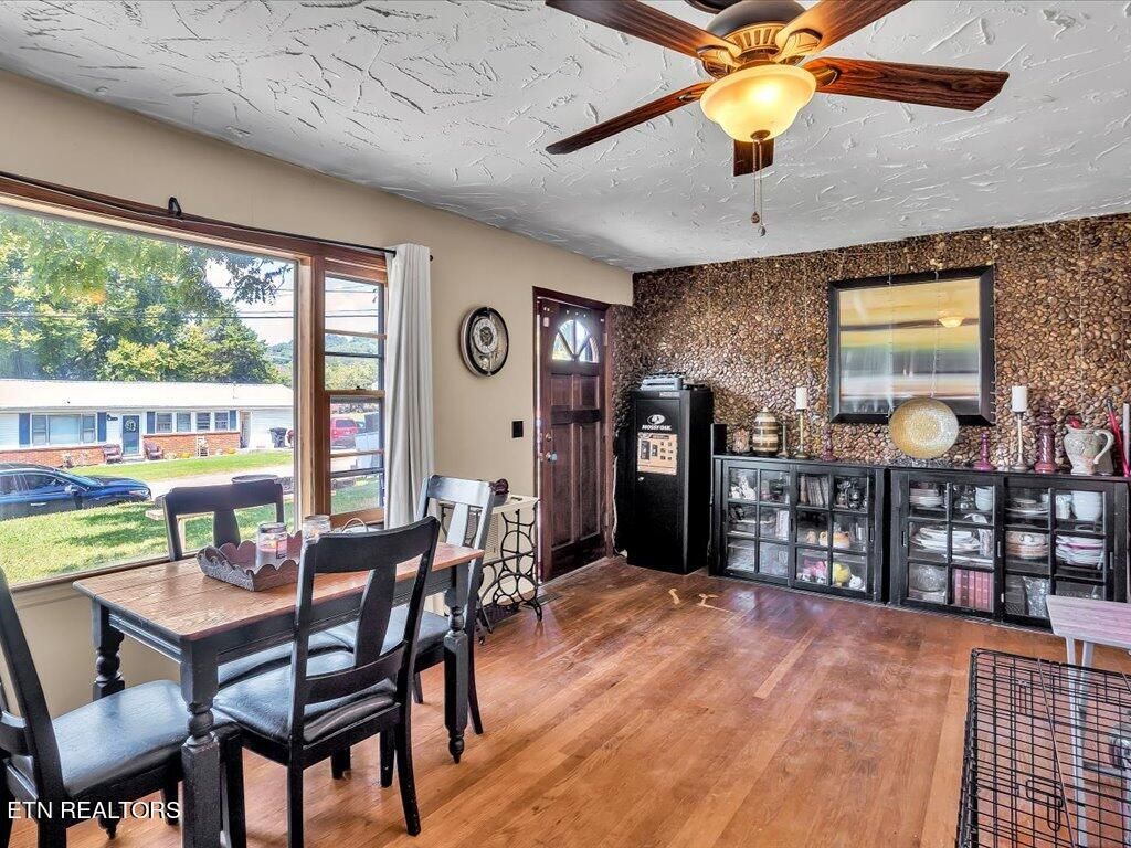 Photo of 124 Vernon Drive, Bean Station, TN 37708 (MLS # 1274900)