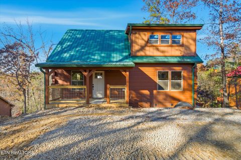 Photo of 586 Chickasaw Gap Way, Pigeon Forge, TN 37863 (MLS # 1322505)