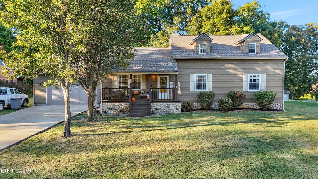 Photo of 2143 Hill Trail Drive, Morristown, TN 37814 (MLS # 1320913)