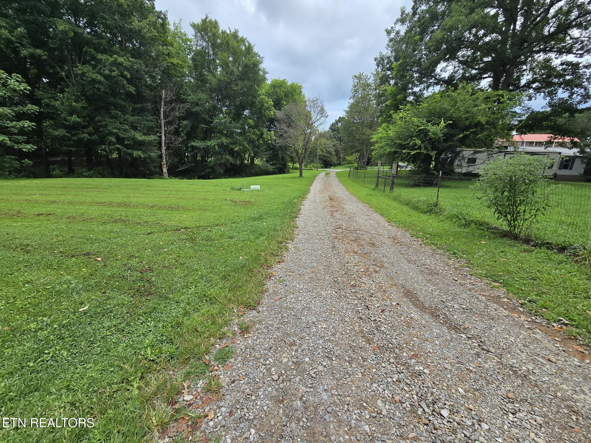 526 Forkners Chapel Rd