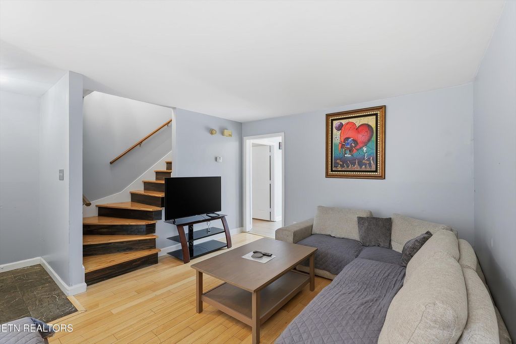 Photo of 4043 Heather Court, Knoxville, TN 37919 (MLS # 1329985)