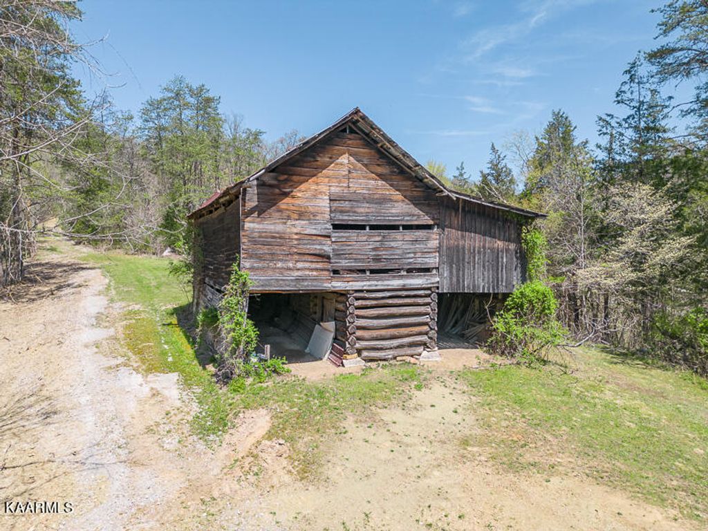 Photo of 6656 Caney Valley Rd, Tazewell, TN 37879 (MLS # 1223747)
