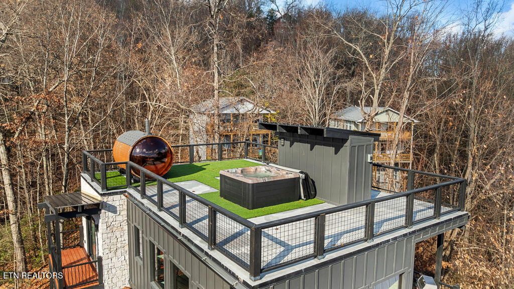 Photo of 1211 Big Oak Court, Gatlinburg, TN 37738 (MLS # 1323108)