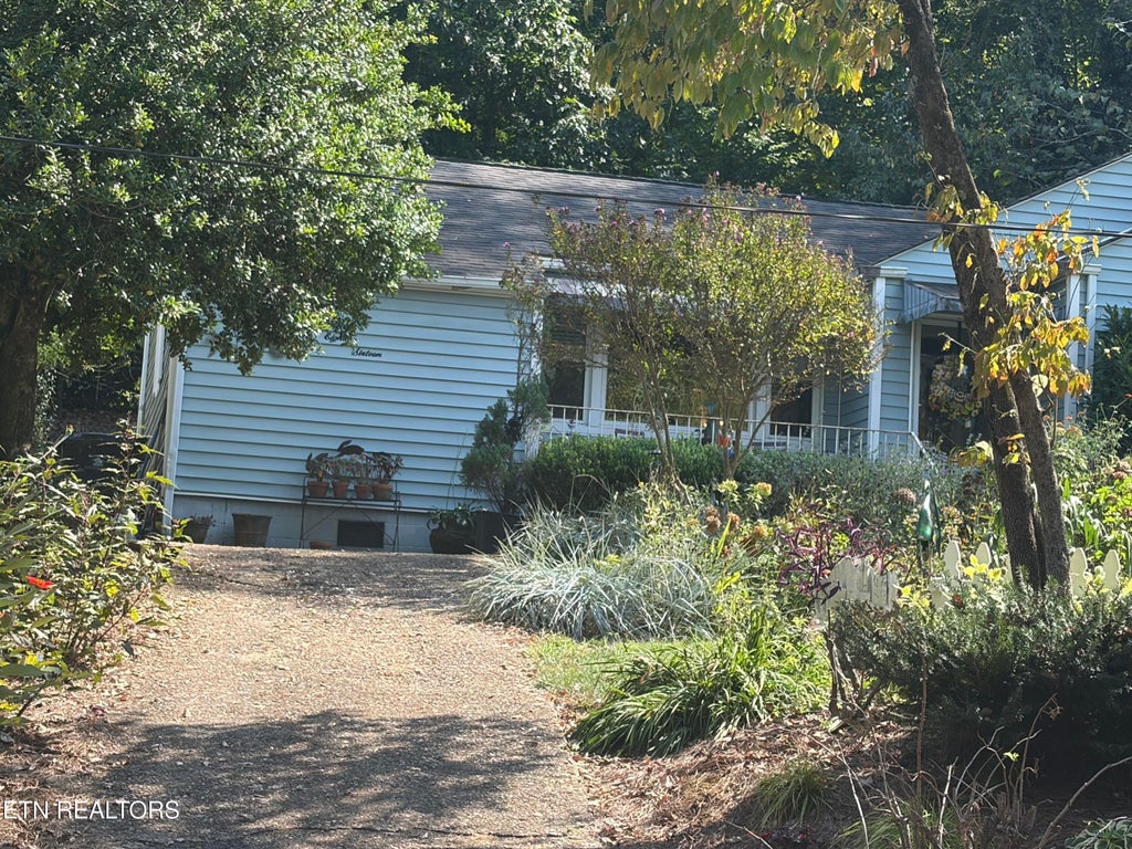 Photo of 2816 Hardin Hill Rd, Knoxville, TN 37917 (MLS # 1356310)