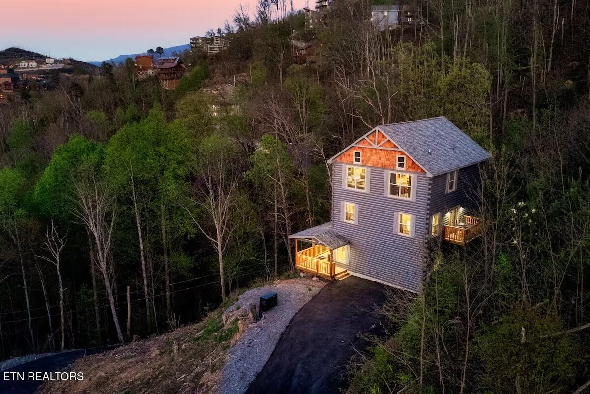 914 Crooked Ridge Rd