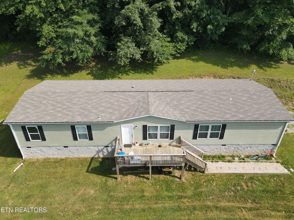 Photo of 2280 Interstate Ln Ln, Loudon, TN 37774 (MLS # 1306327)