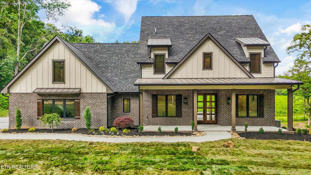 Photo of 6450 Mont Richer Ave, Knoxville, TN 37918 (MLS # 1343168)