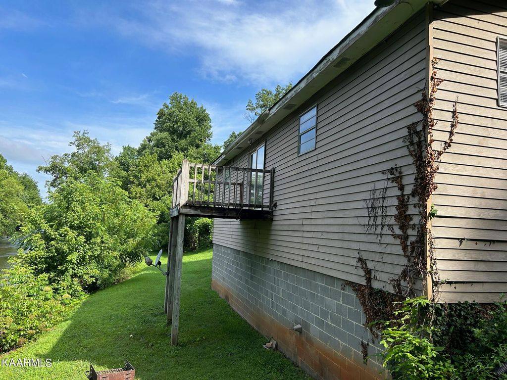 Photo of 152 Rafter Road Rd, Tellico Plains, TN 37385 (MLS # 1232748)