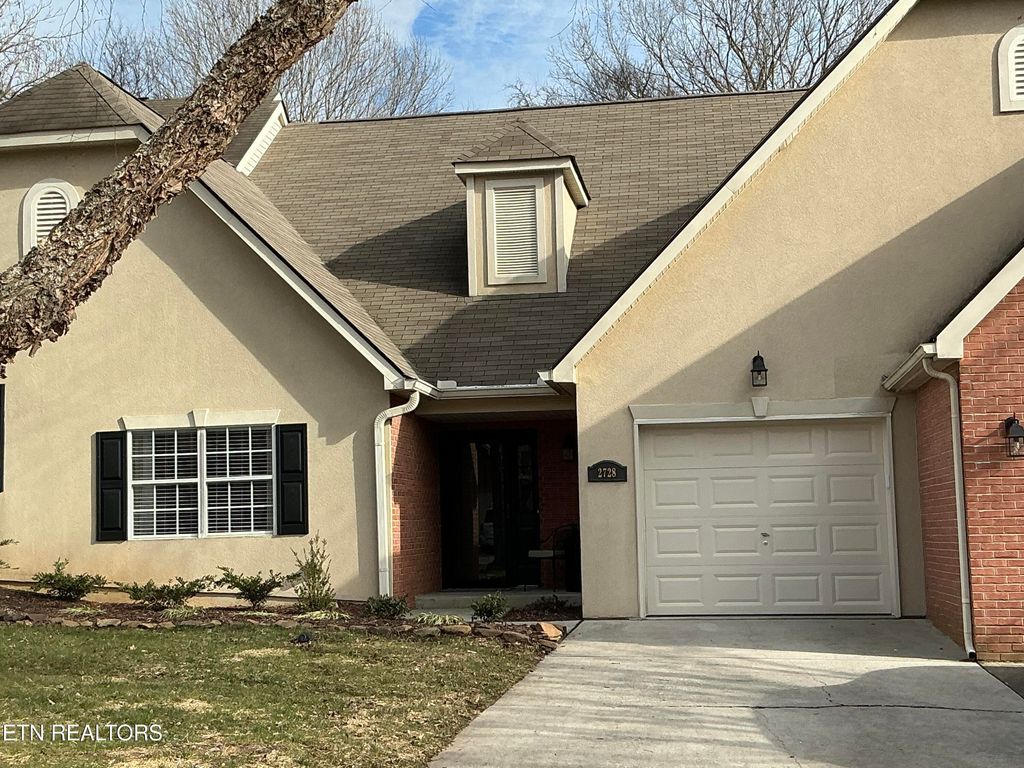 Photo of 2728 Knob Creek Lane, Knoxville, TN 37912 (MLS # 1328008)