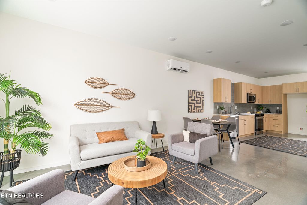 Photo of 105 E Oldham Ave #103, Knoxville, TN 37917 (MLS # 1328249)