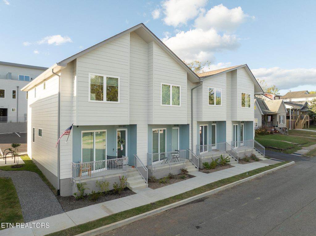 Photo of 105 E Oldham Ave #103, Knoxville, TN 37917 (MLS # 1328249)