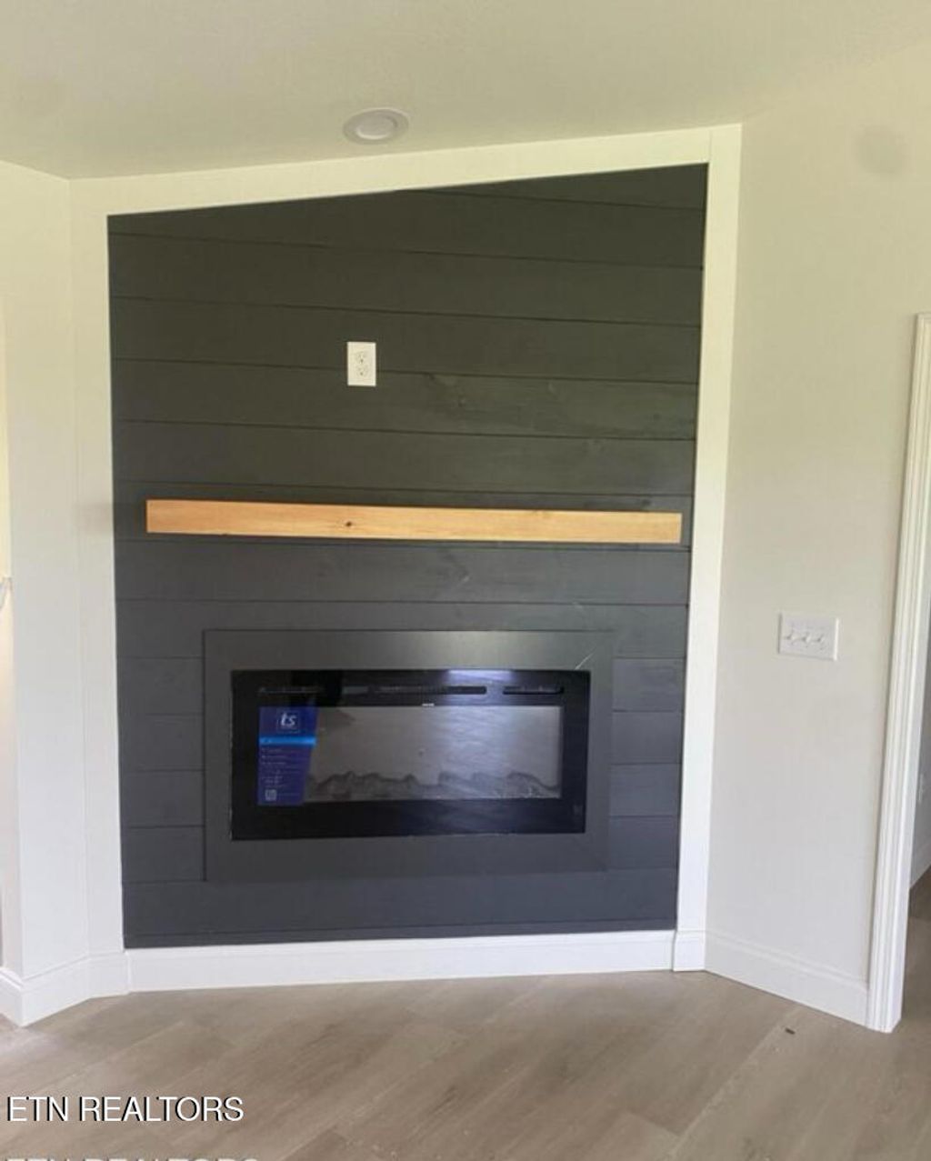 Photo of 208 Terry Lane, Madisonville, TN 37354 (MLS # 1302797)