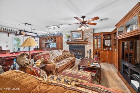 Tiny photo for 468 Trotline Rd, Dandridge, TN 37725 (MLS # 1349150)