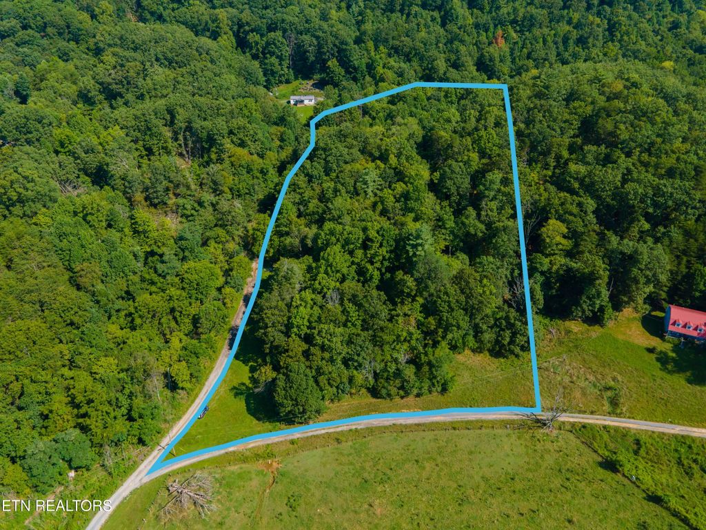 Photo of 4243 Washington Spring Rd, Glade Springs, VA 24340 (MLS # 1319437)