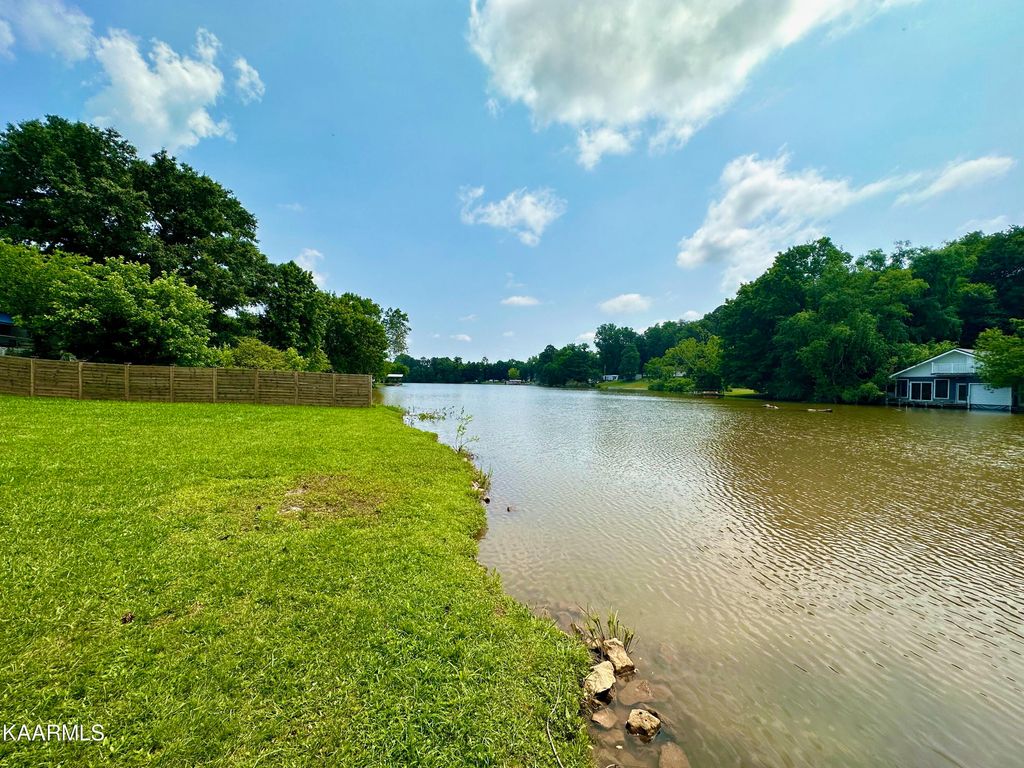 Photo of 1567 Chandler Station Rd, Louisville, TN 37777 (MLS # 1341420)
