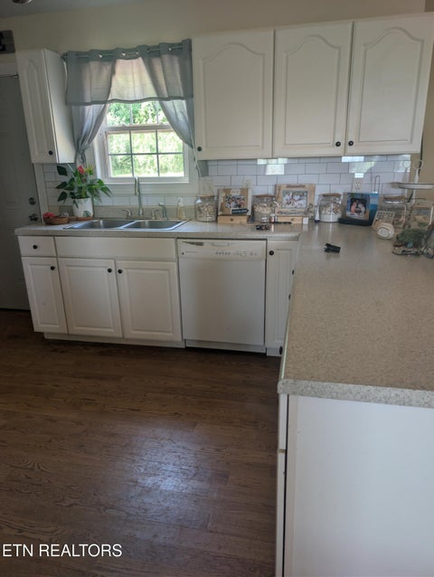 Tiny photo for 207 Brantley Acres Rd, Speedwell, TN 37870 (MLS # 1347178)