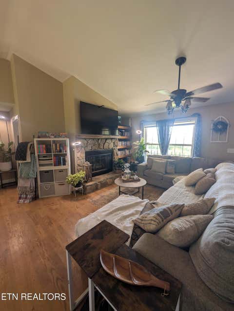 Tiny photo for 207 Brantley Acres Rd, Speedwell, TN 37870 (MLS # 1347178)