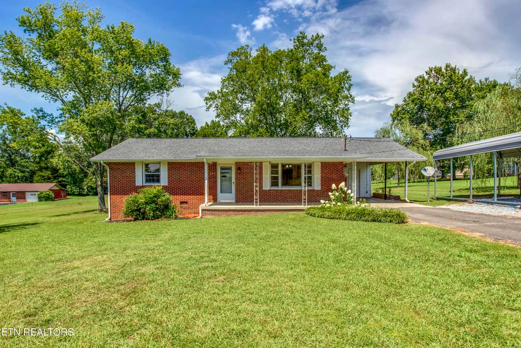 Photo of 293 Irwin Ave, Decatur, TN 37322 (MLS # 1310322)