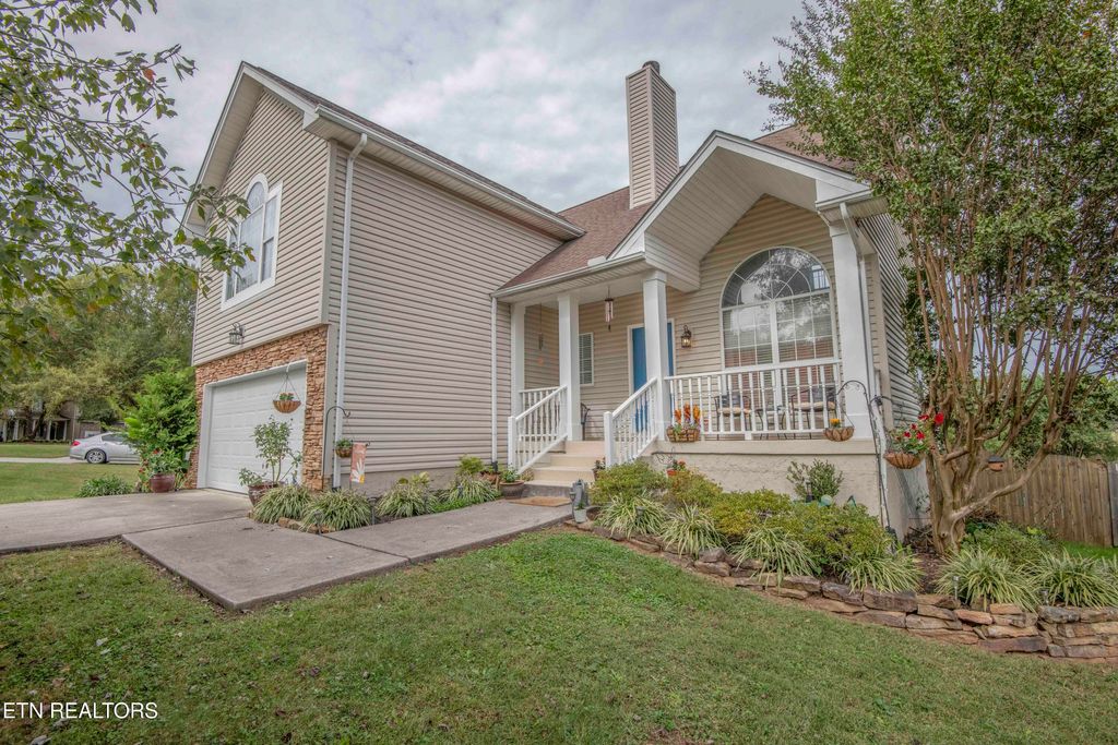 Photo of 4423 Aylesbury Drive, Knoxville, TN 37918 (MLS # 1318549)